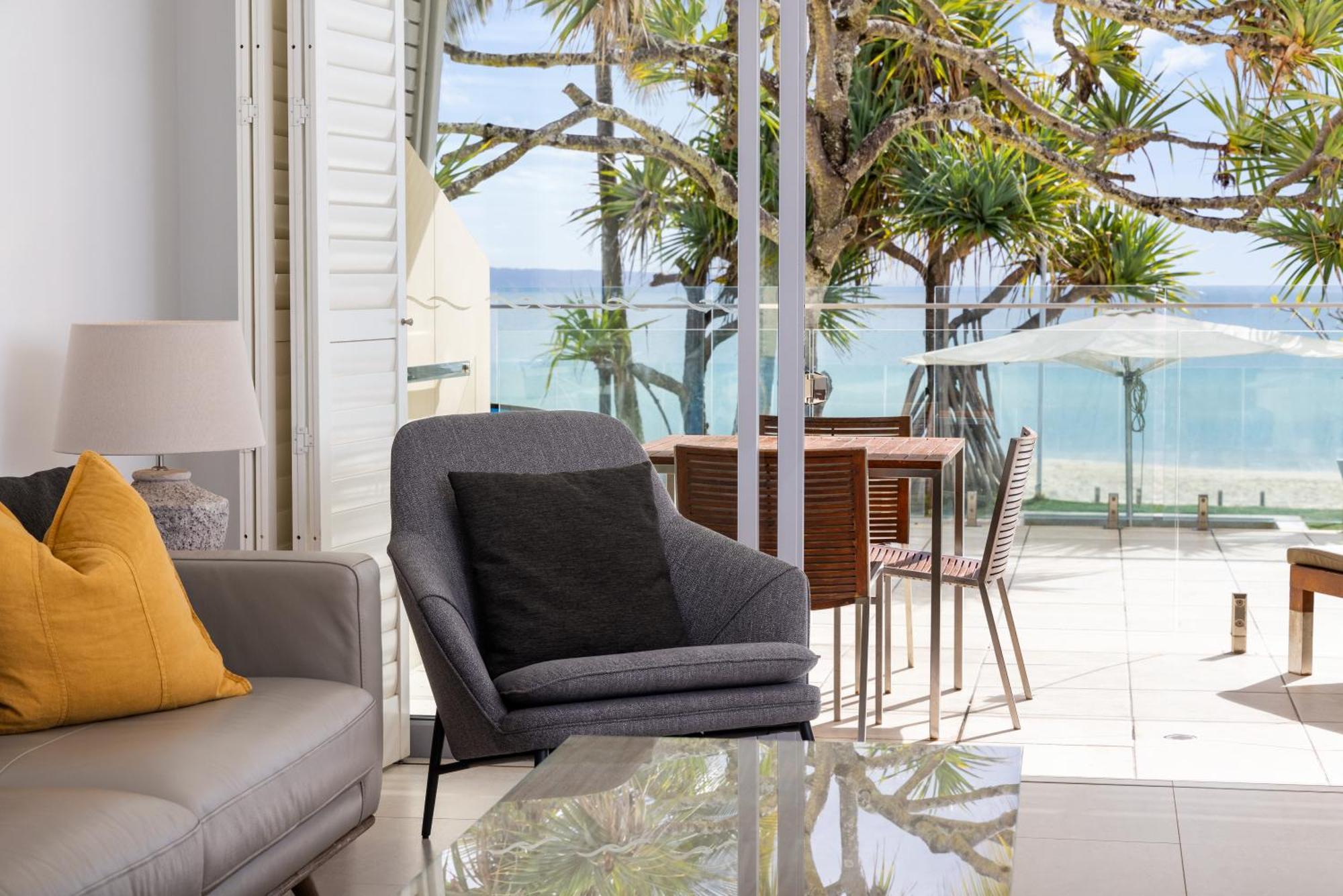 Fairshore 12: Absolute Beachfront, Direct Beach & Pool Access Noosa Heads Extérieur photo